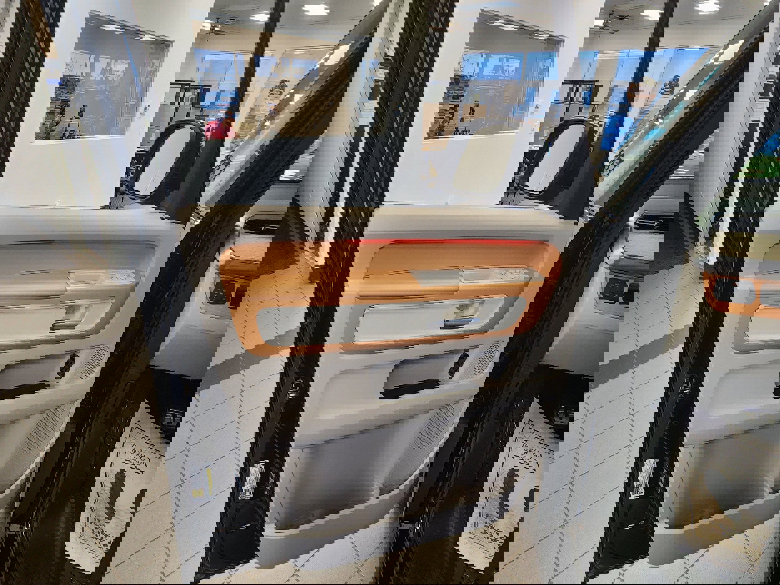 New 2025 Volkswagen ID. Buzz Pro S Plus image 13