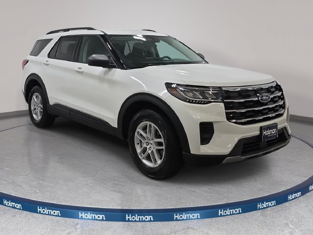 Used 2026 Ford Explorer Active AWD/4WD image 4