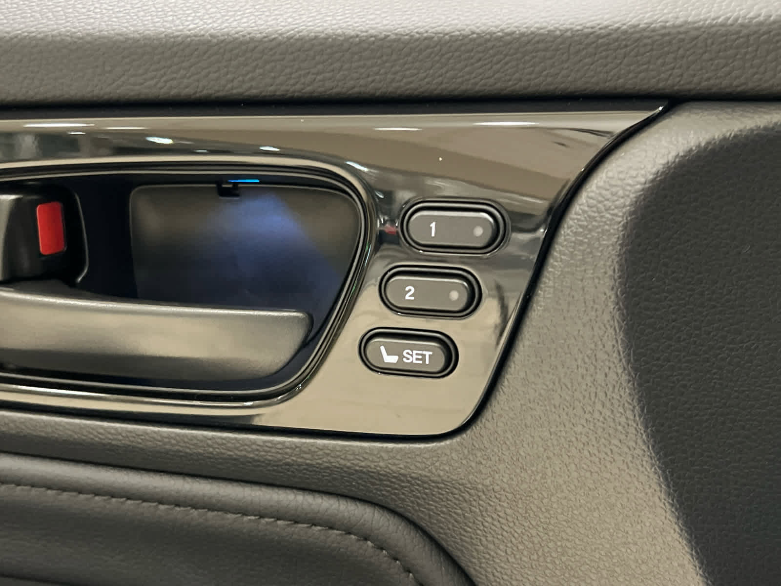 Certified 2025 Honda Odyssey Touring image 24