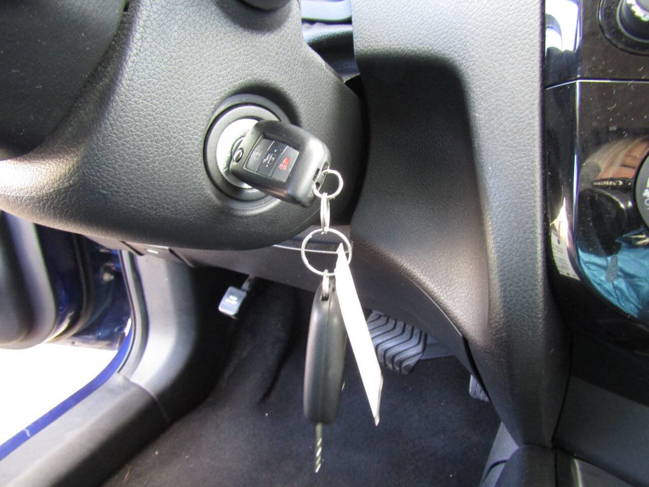 Used 2020 Nissan Rogue S image 15