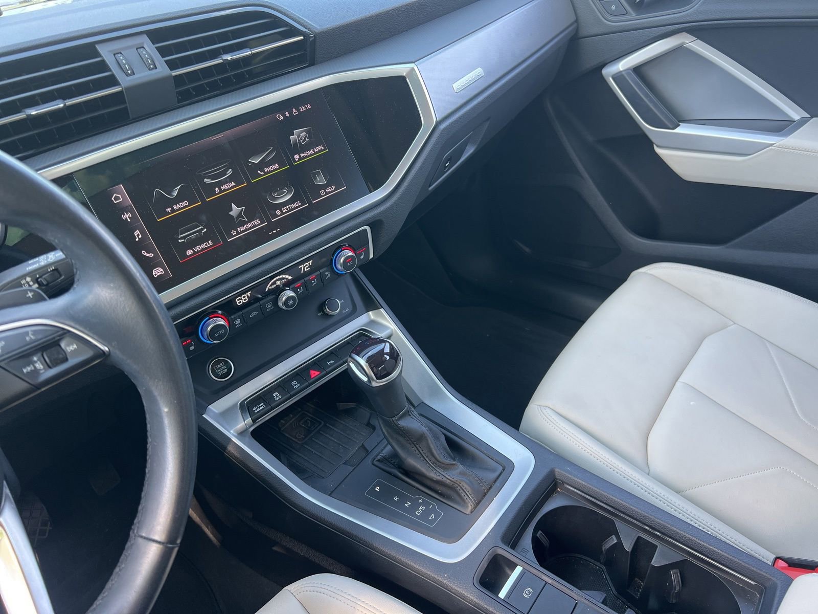 Used 2024 Audi Q3 2.0T Premium Plus image 25