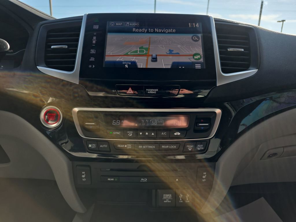 Used 2016 Honda Pilot Touring image 19