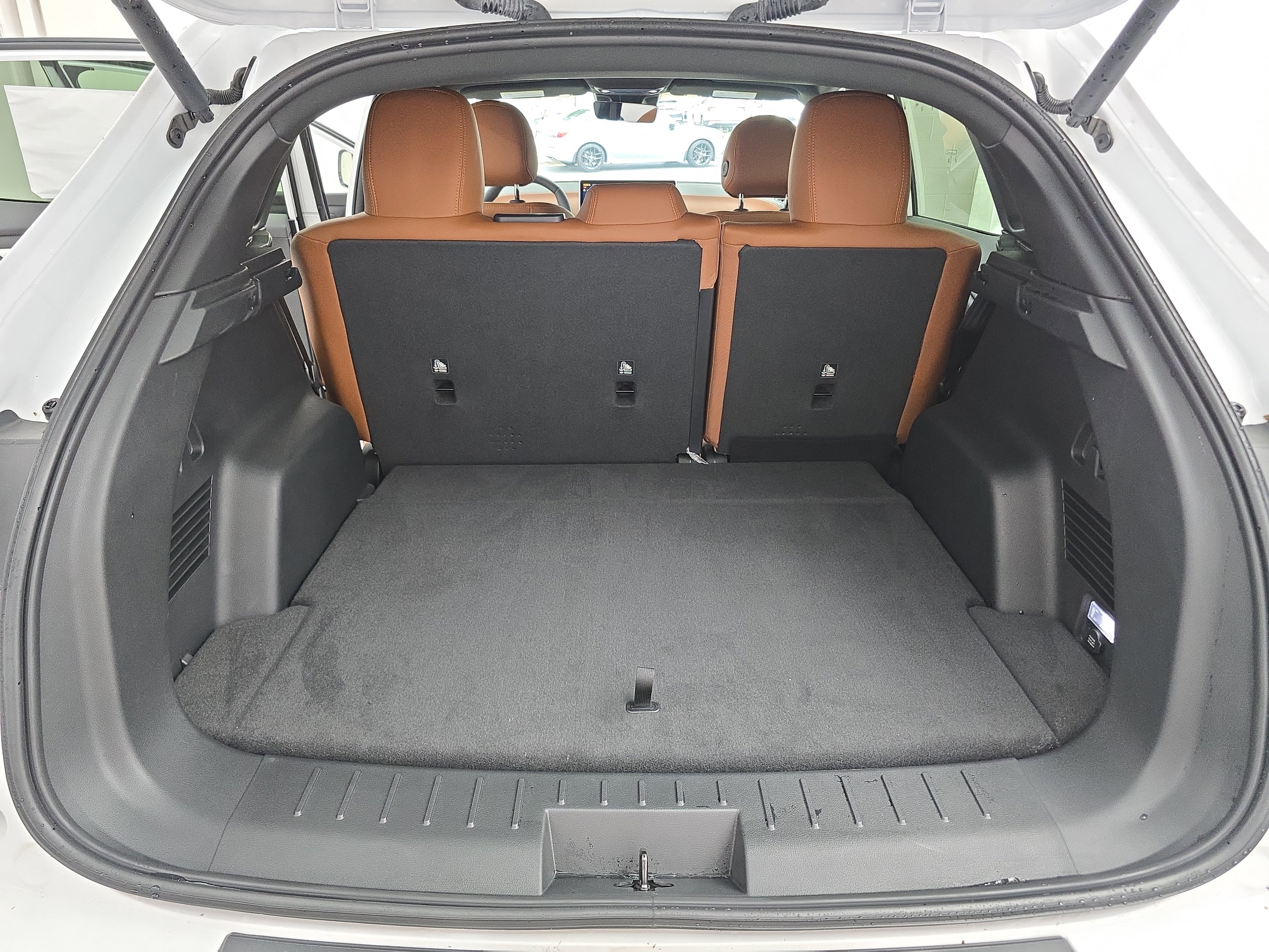 New 2025 VinFast VF 8 Plus image 12