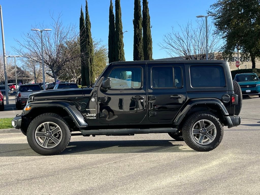 Used 2022 Jeep Wrangler Unlimited Sahara w/ Cold Weather Group image 4