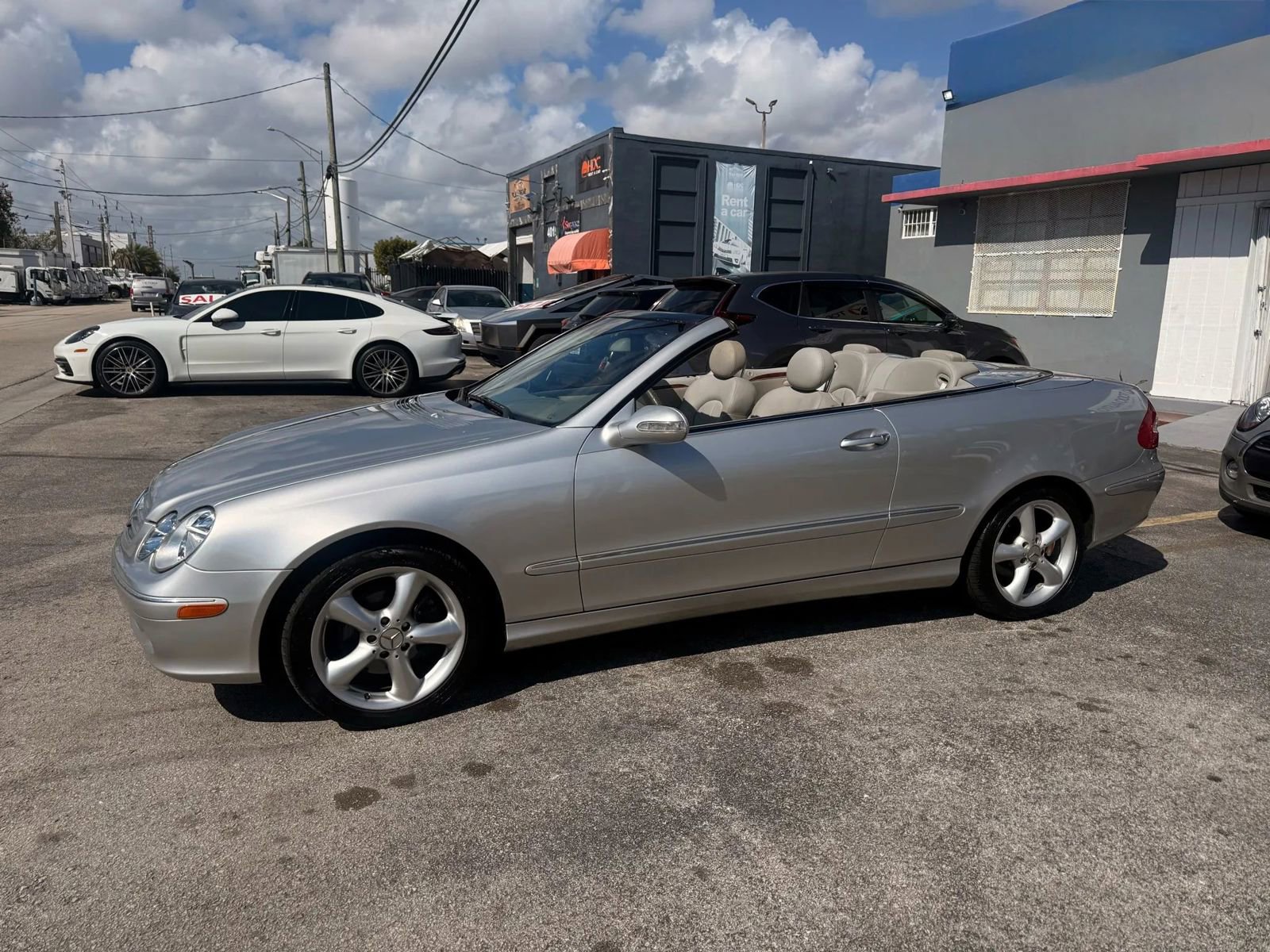Used 2005 Mercedes-Benz CLK 320 Cabriolet image 6