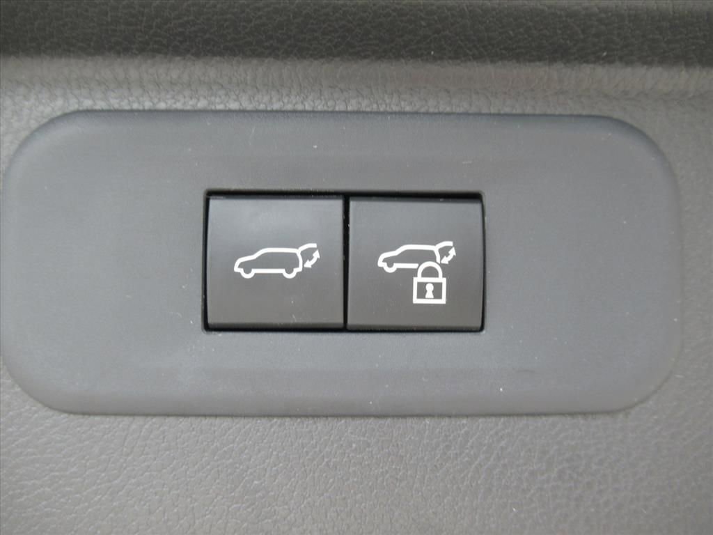 Used 2025 Toyota Grand Highlander Limited image 34