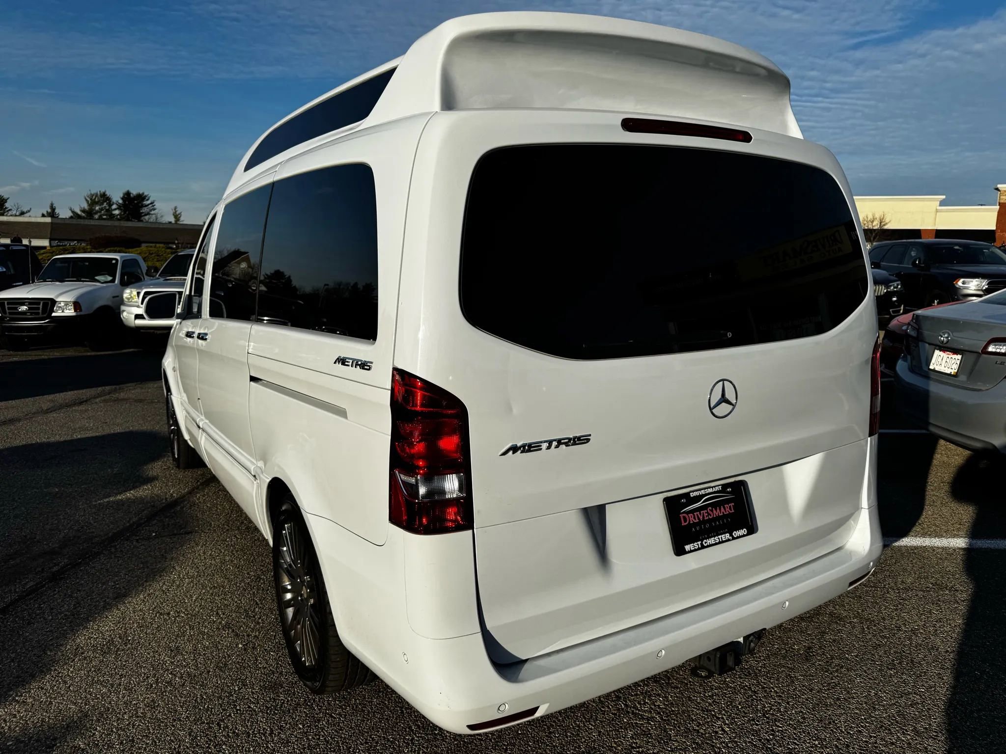 Used 2017 Mercedes-Benz Metris Passenger image 8