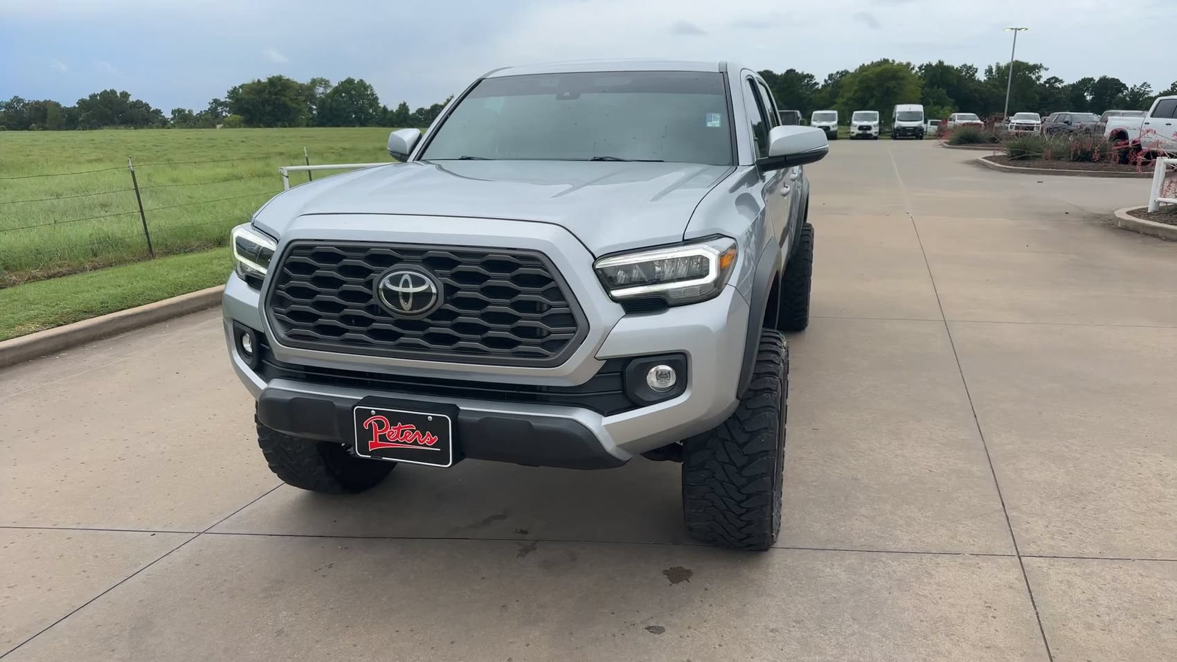 Used 2022 Toyota Tacoma TRD Off-Road AWD/4WD image 4