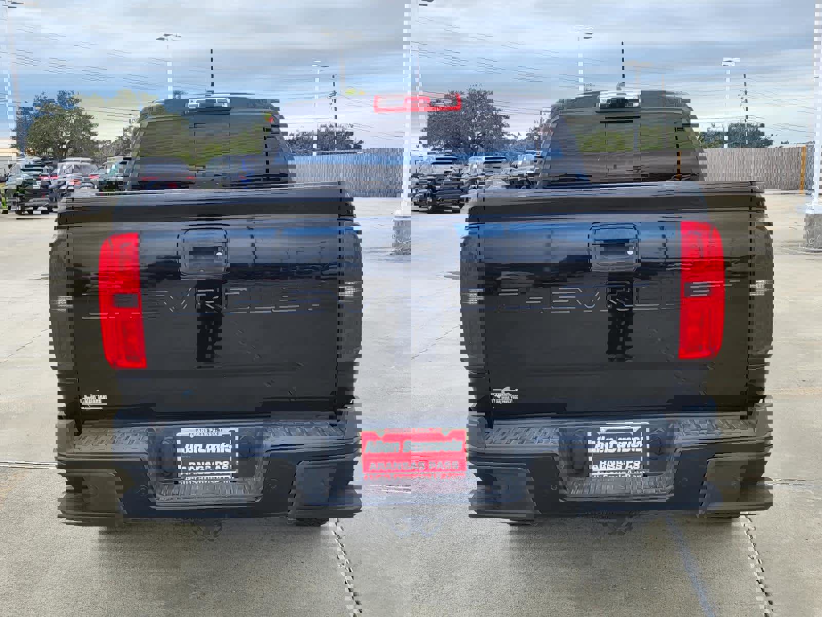 Used 2021 Chevrolet Colorado Z71 w/ Z71 Midnight Edition image 4