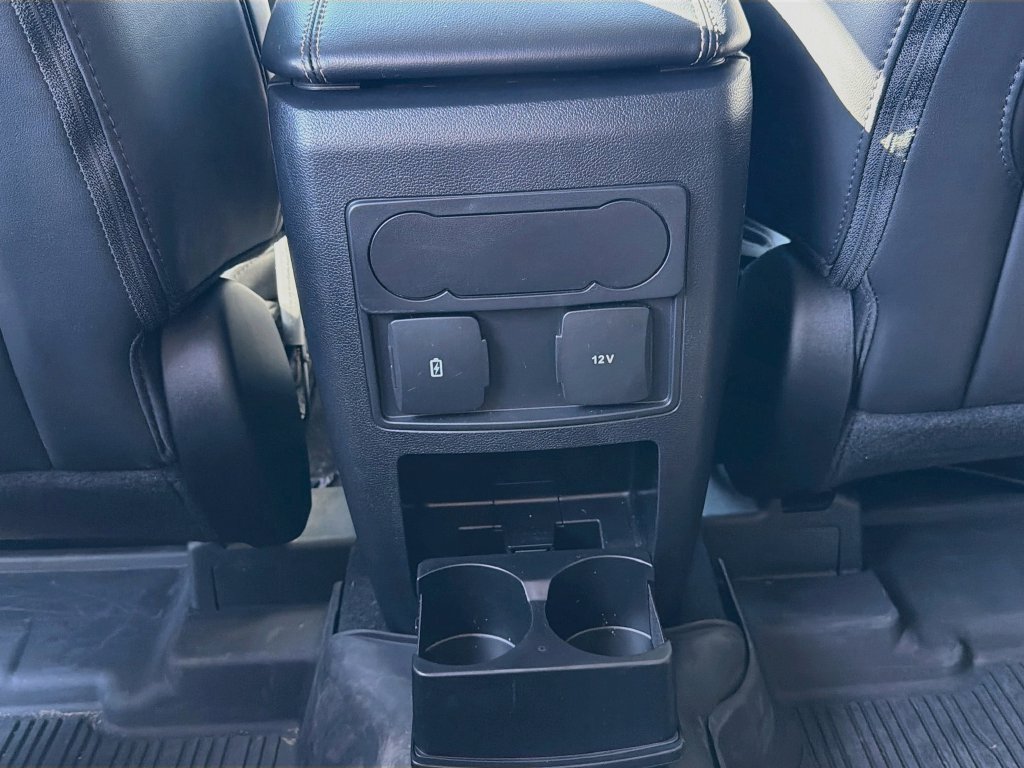 Used 2023 Ford Explorer XLT w/ Equipment Group 202A AWD/4WD image 27