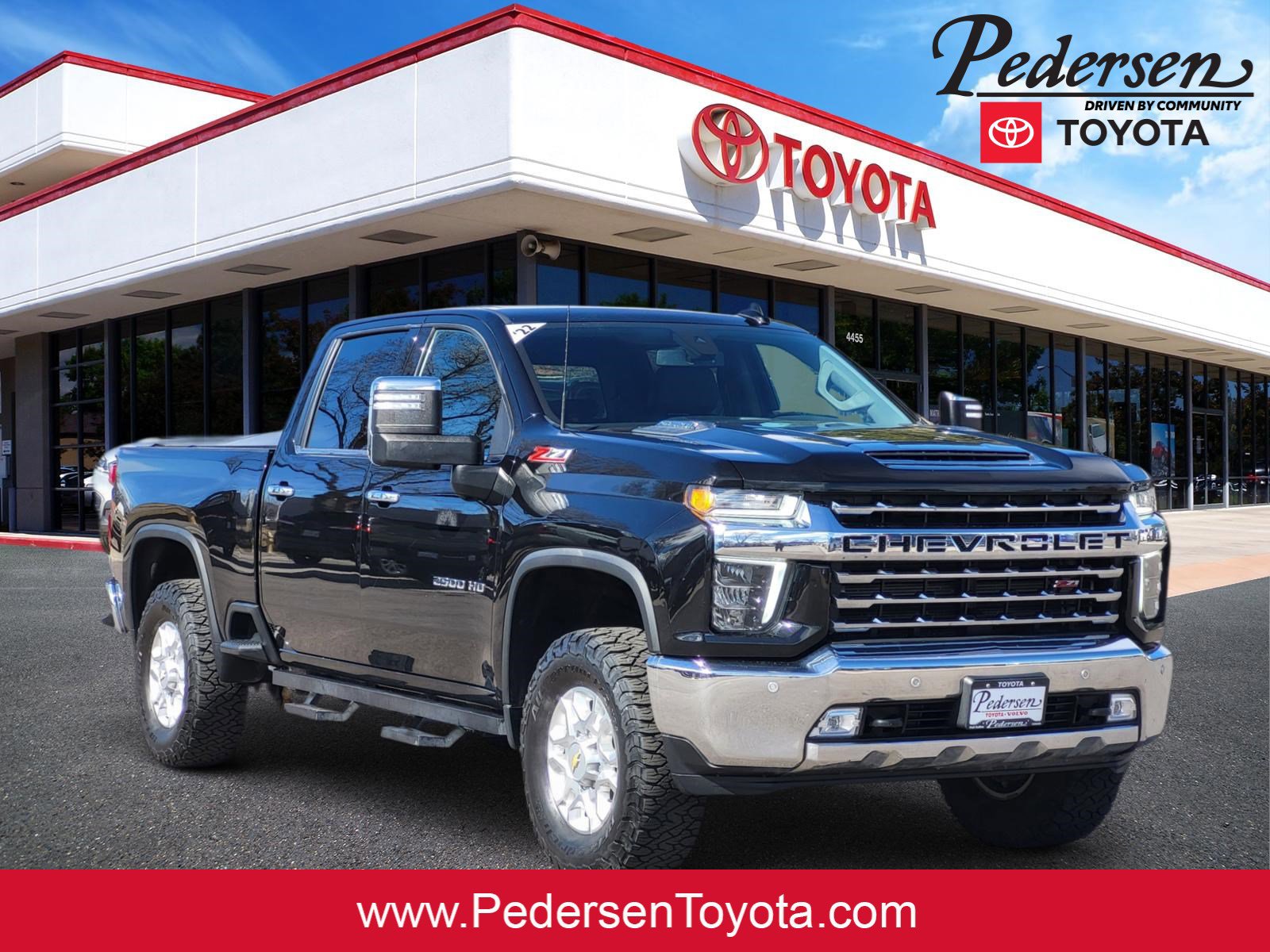 Used 2022 Chevrolet Silverado 2500 LTZ w/ LTZ Plus Package image 1
