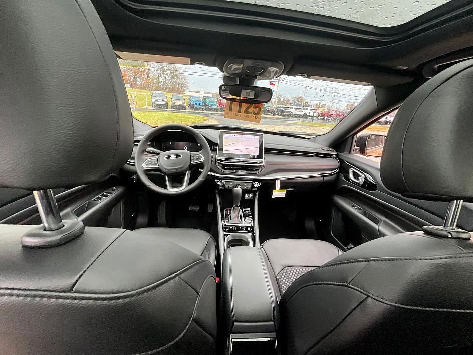 New 2026 Jeep Compass Trailhawk w/ Sun, Sound & Navigation Group image 33