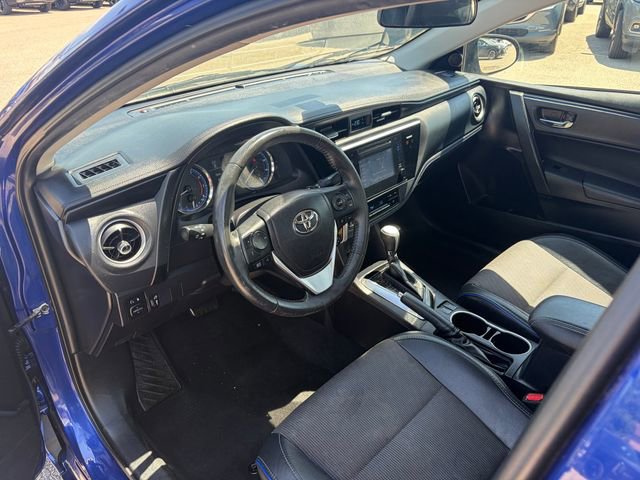 Used 2017 Toyota Corolla SE w/ Carpet Mat Package (TMS) FWD image 6