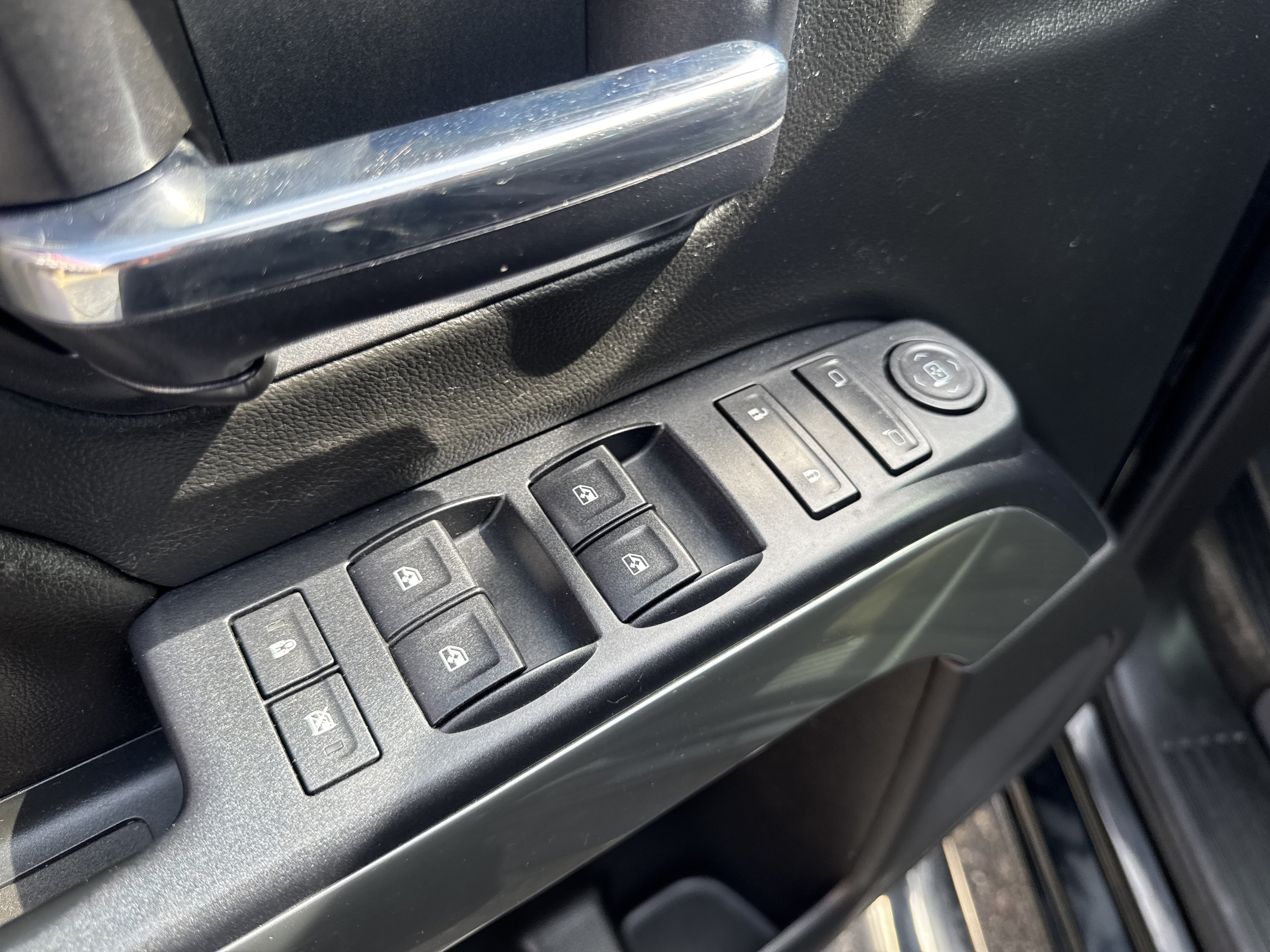 Used 2015 Chevrolet Silverado 1500 LT w/ All Star Edition AWD/4WD image 14