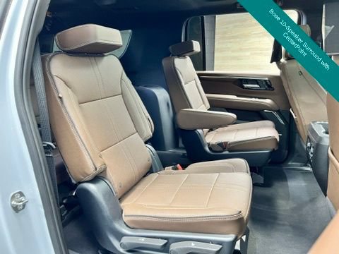 Used 2026 Chevrolet Suburban High Country AWD/4WD image 11