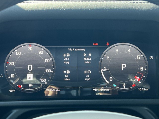 Used 2024 Land Rover Defender 90 X-Dynamic SE image 28