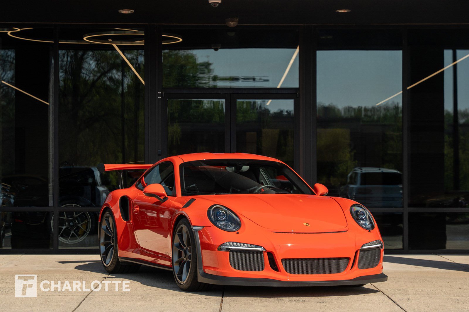 Used 2016 Porsche 911 GT3 RS w/ Painted Interior Package RWD image 1