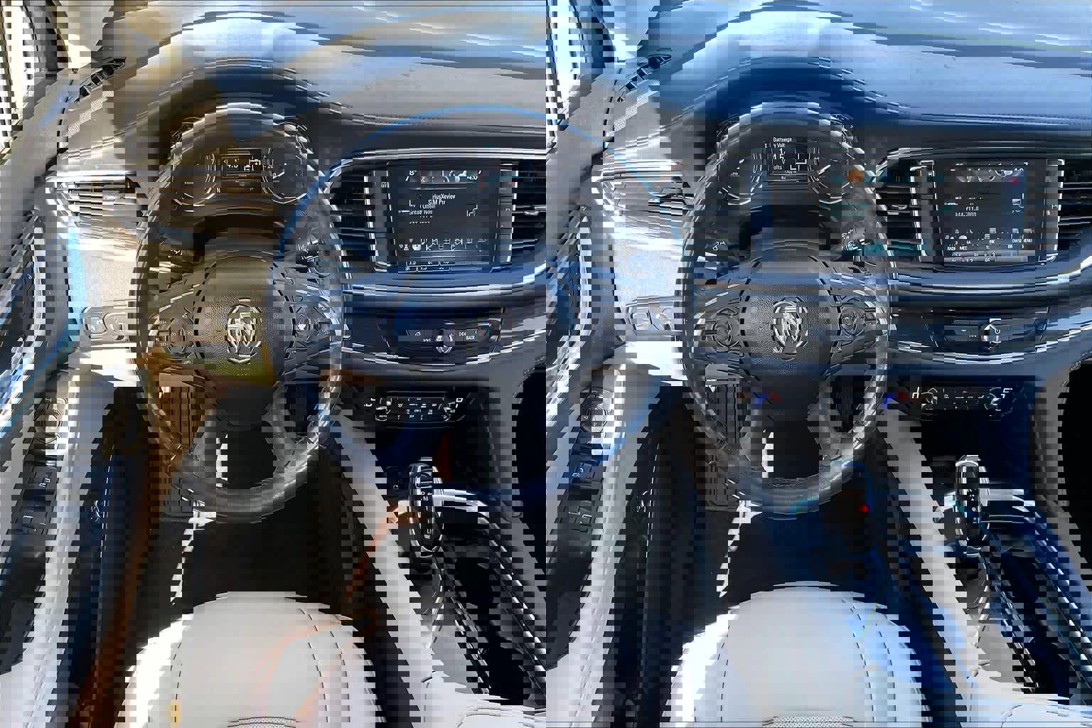 Used 2019 Buick Enclave Essence image 5