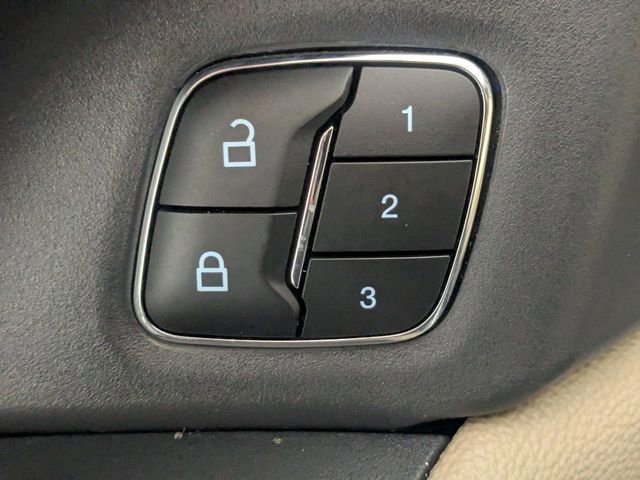 Used 2024 Ford Expedition Limited image 11