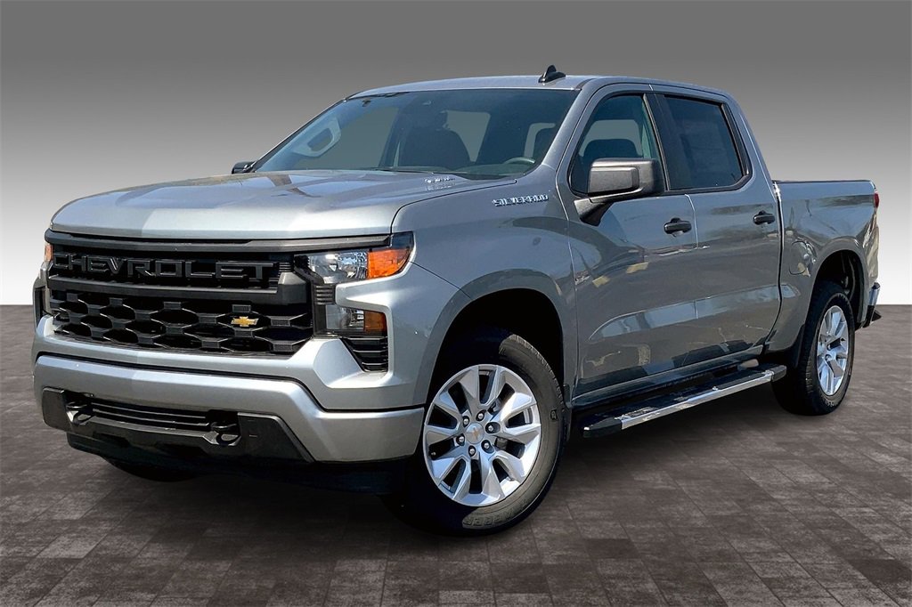 New 2026 Chevrolet Silverado 1500 Custom image 2
