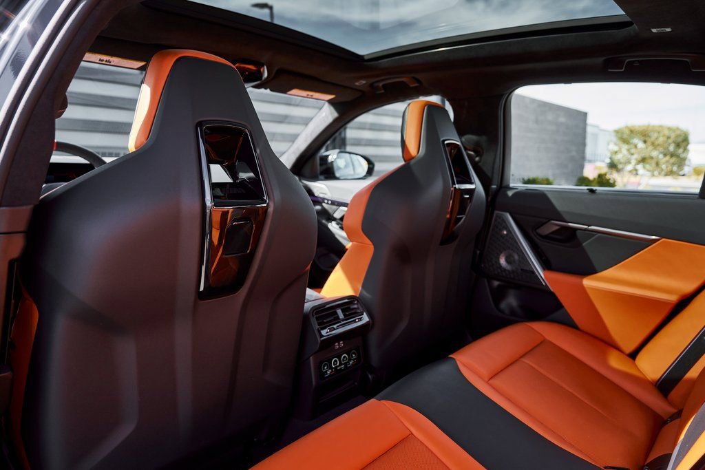 Used 2026 BMW M5 w/ Executive Package image 45