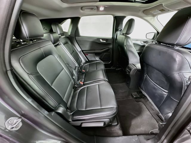 Used 2025 Ford Escape Platinum AWD/4WD image 29