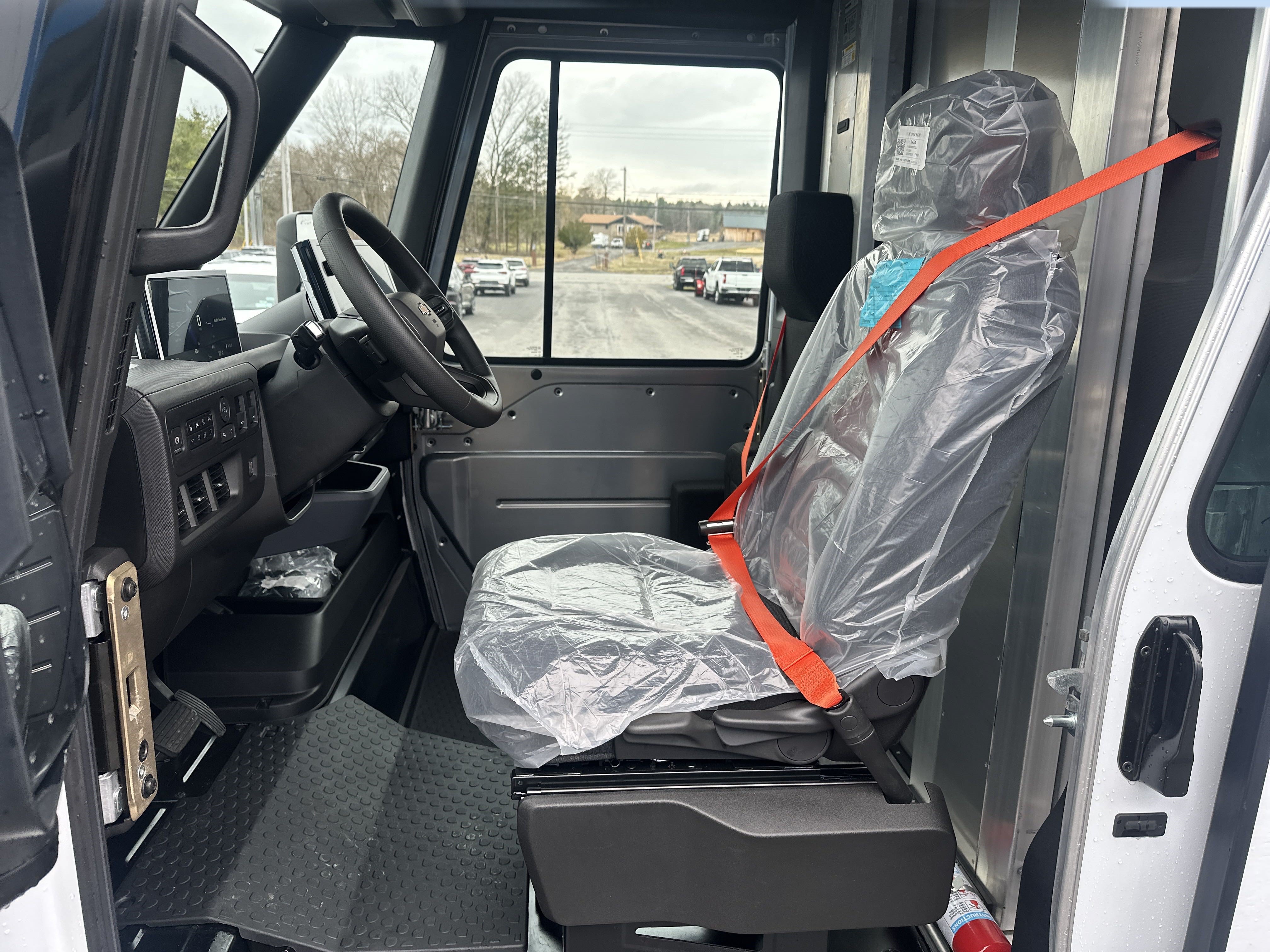 New 2025 Chevrolet Brightdrop 600 AWD/4WD image 4