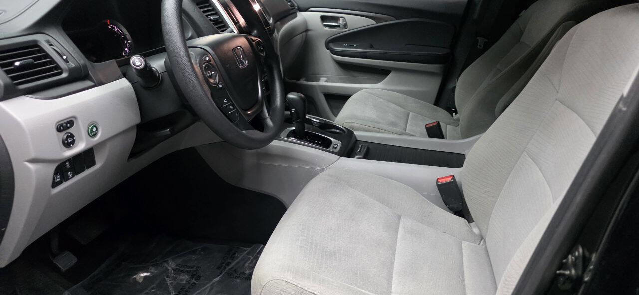 Used 2017 Honda Pilot EX image 11