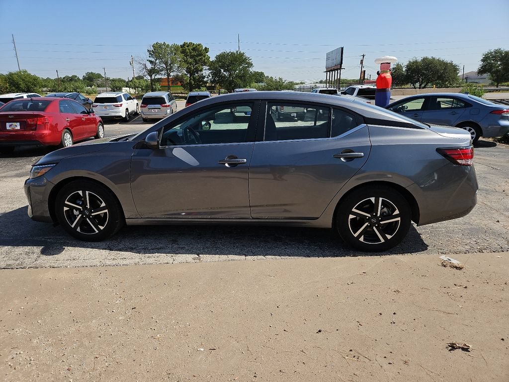 Used 2024 Nissan Sentra SV FWD image 6
