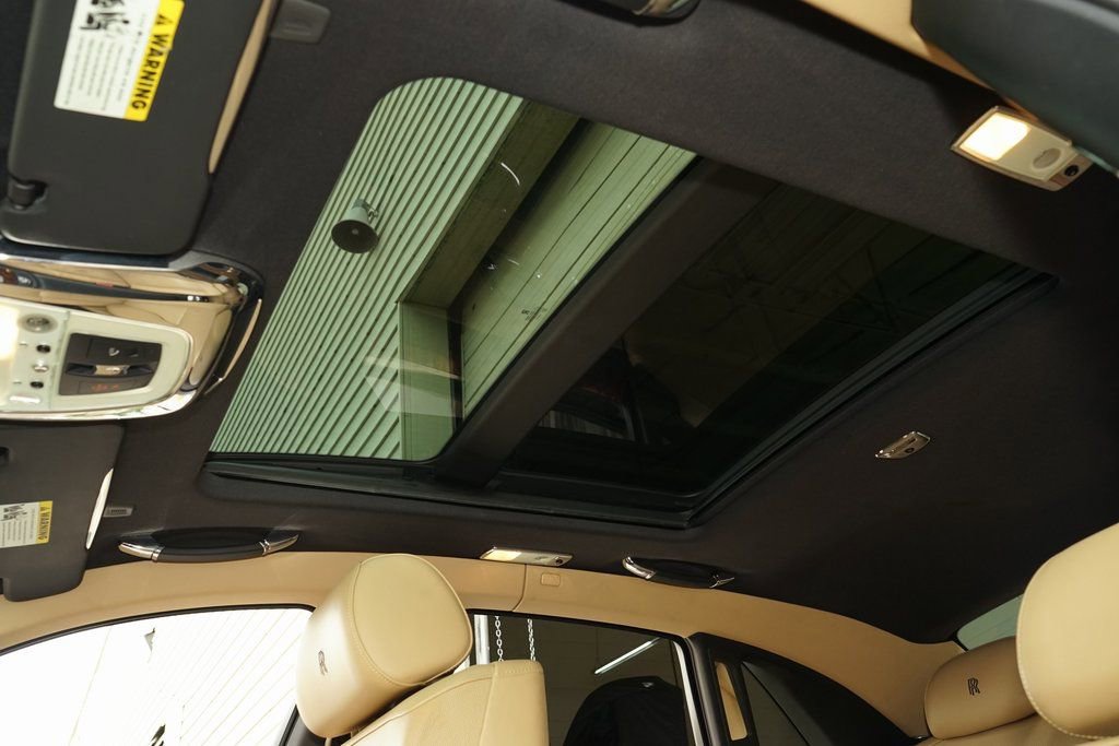Used 2013 Rolls-Royce Ghost image 18