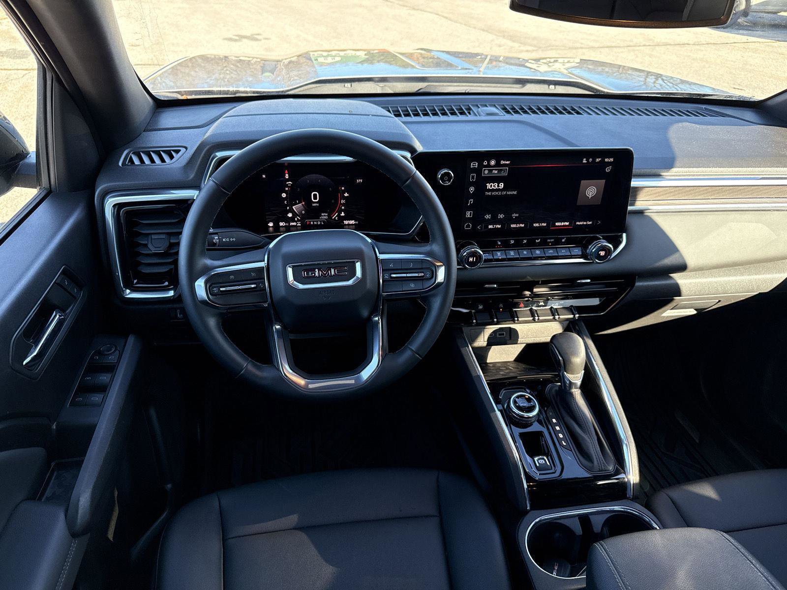 Used 2023 GMC Canyon Elevation w/ Elevation Premium Package image 13