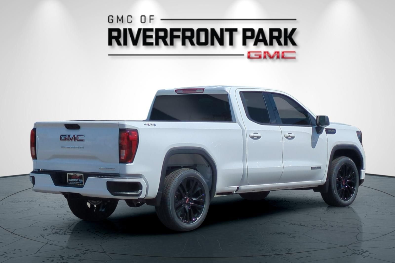 New 2026 GMC Sierra 1500 Elevation AWD/4WD image 3
