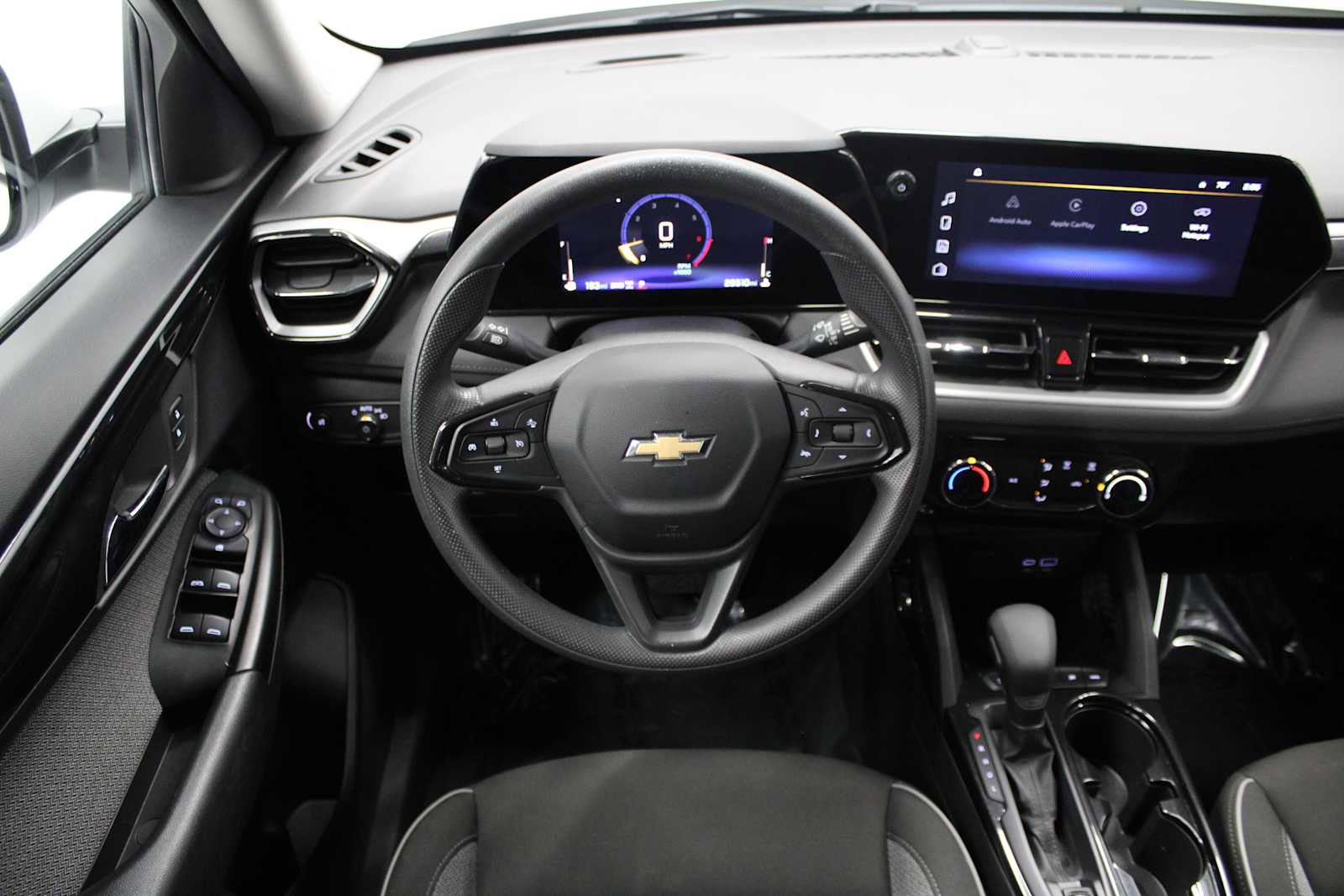 Used 2024 Chevrolet TrailBlazer LT image 15