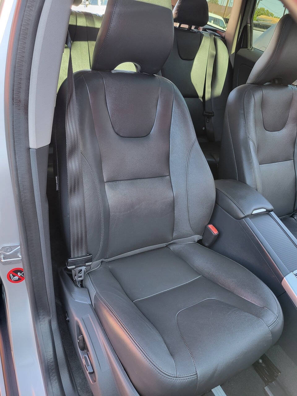 Used 2015 Volvo XC60 T5 Premier w/ Proximity Package FWD image 20