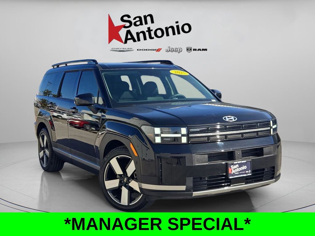 Used 2025 Hyundai Santa Fe Limited image 2