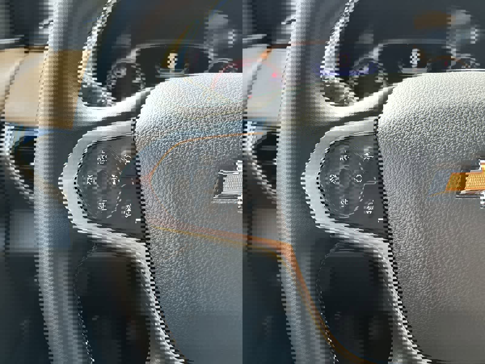 Used 2023 Chevrolet Traverse Premier image 12