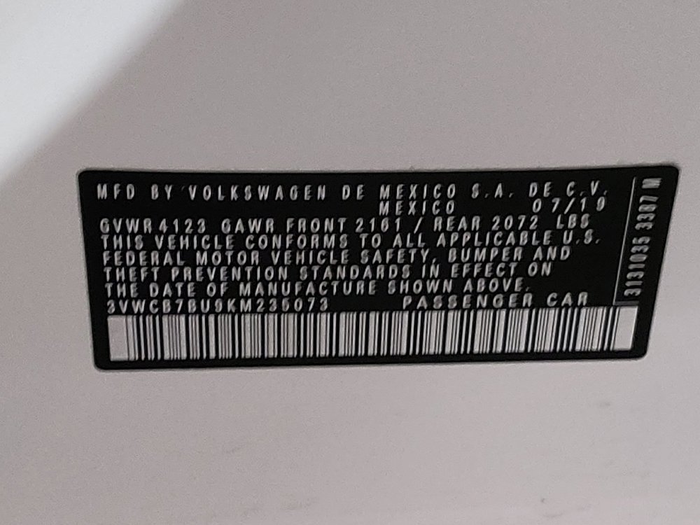 Used 2019 Volkswagen Jetta SE w/ Cold Weather Package FWD image 33