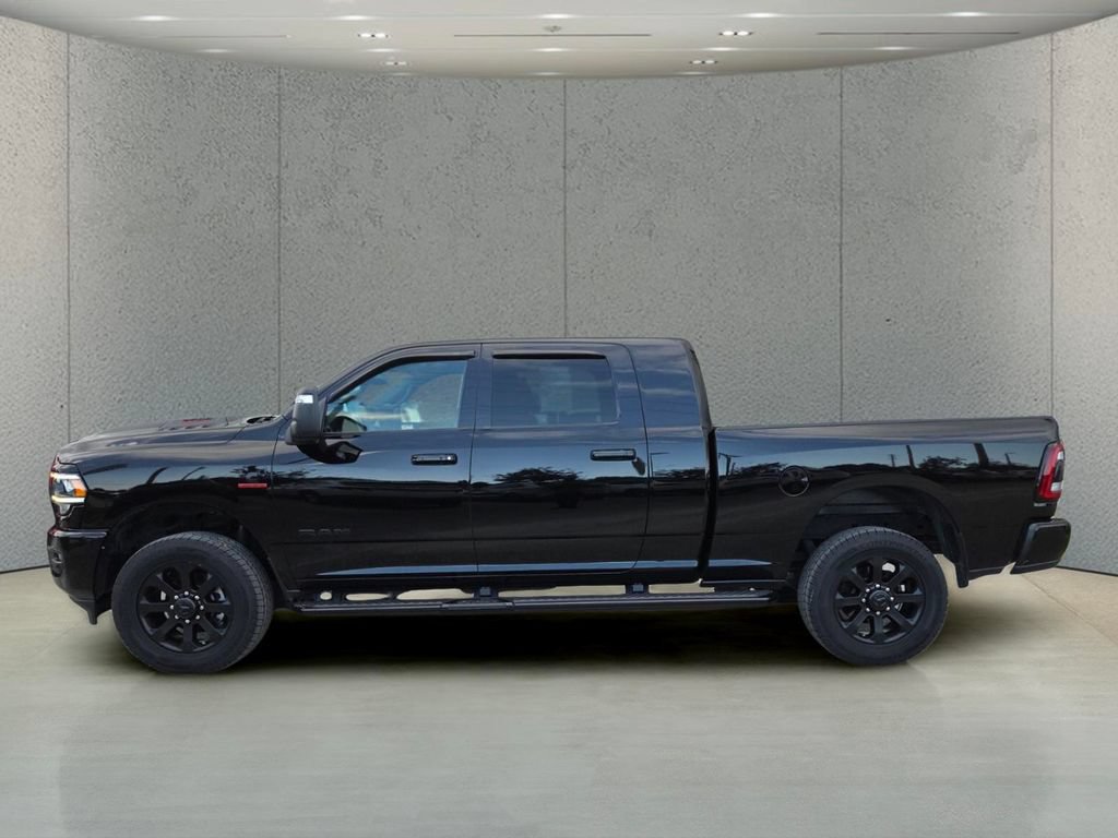 Used 2024 RAM 2500 Laramie w/ Night Edition AWD/4WD image 9