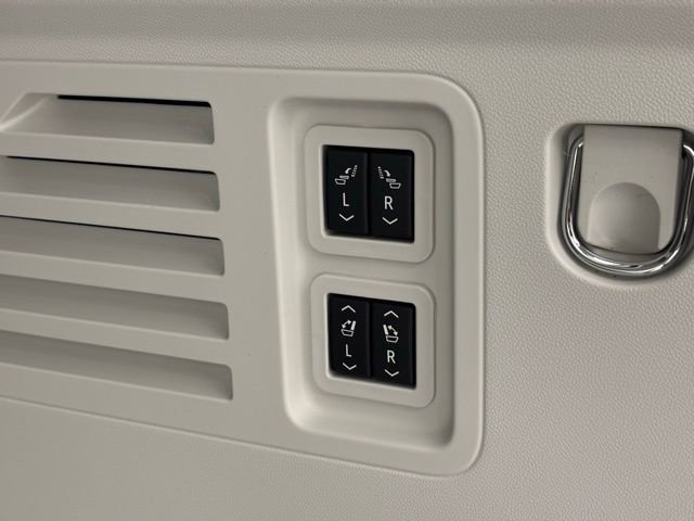 New 2026 Buick Enclave Avenir image 13