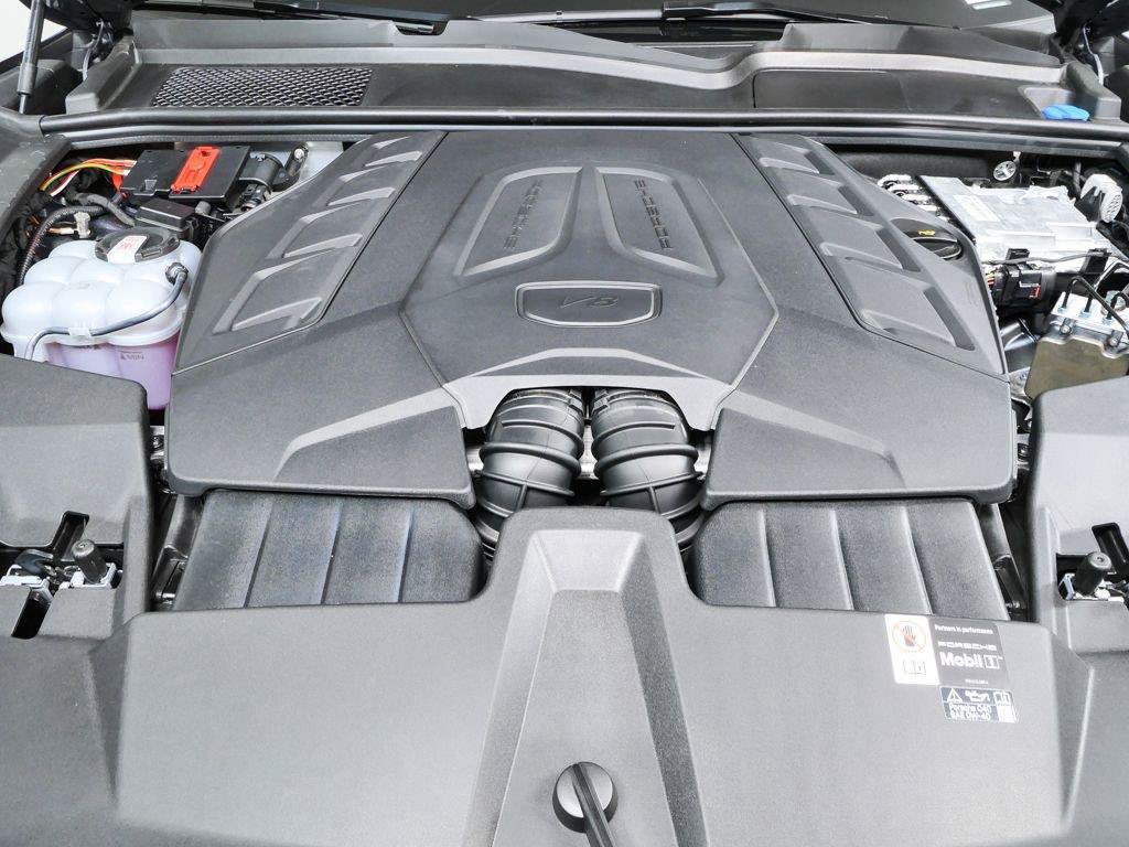 New 2026 Porsche Cayenne GTS AWD/4WD image 35