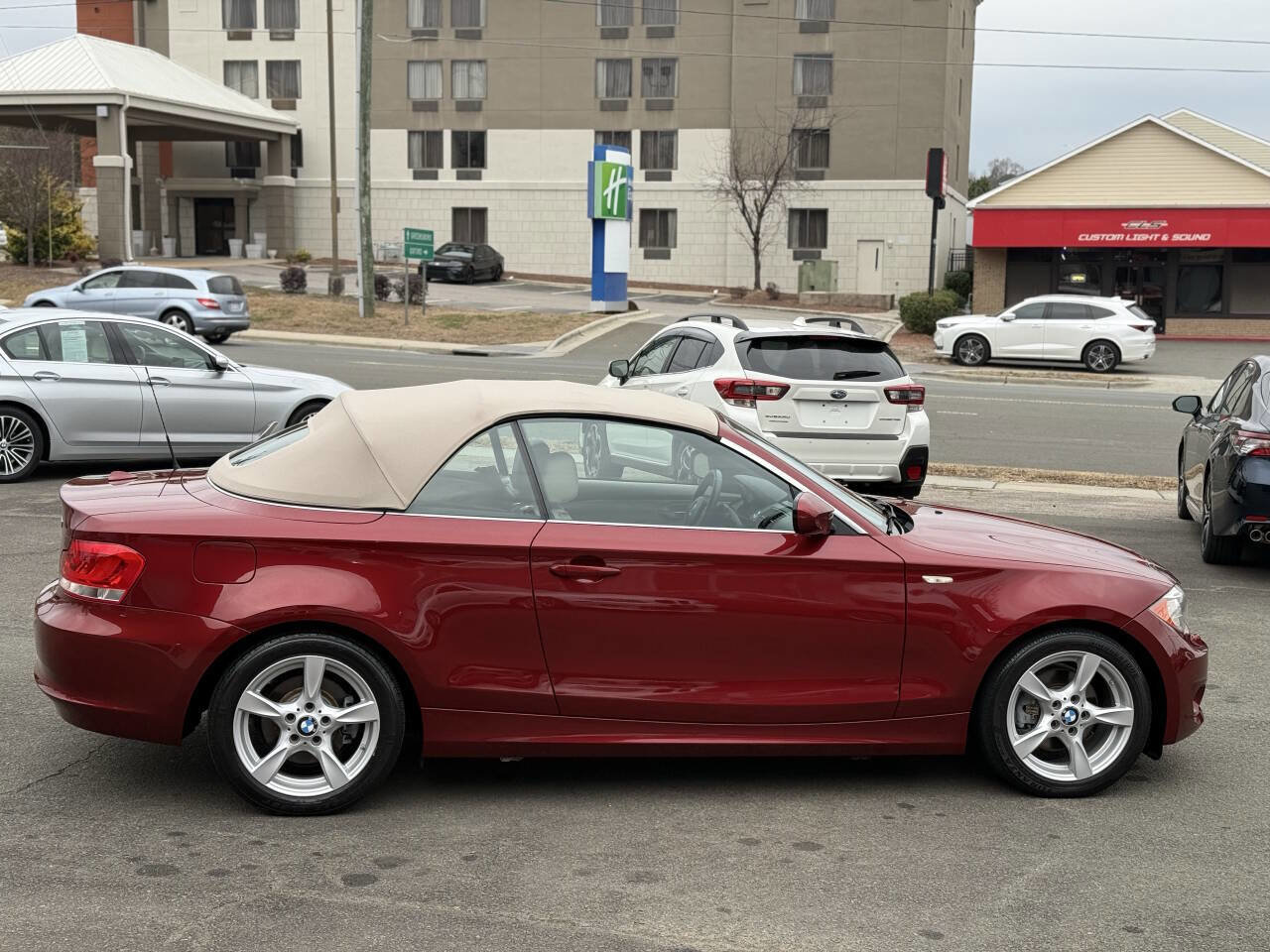 Used 2012 BMW 128i Convertible image 9