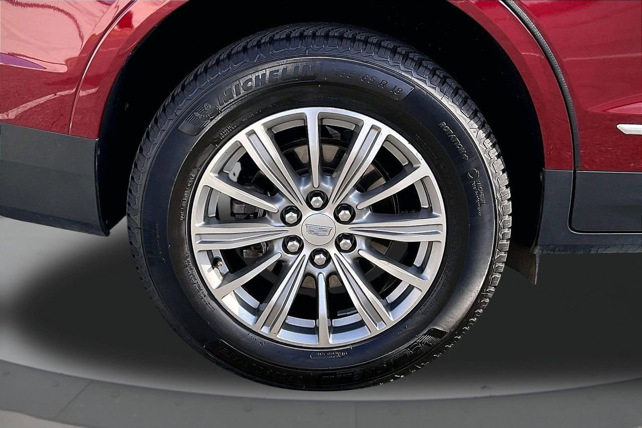 Used 2017 Cadillac XT5 Luxury w/ Driver Awareness Package image 38