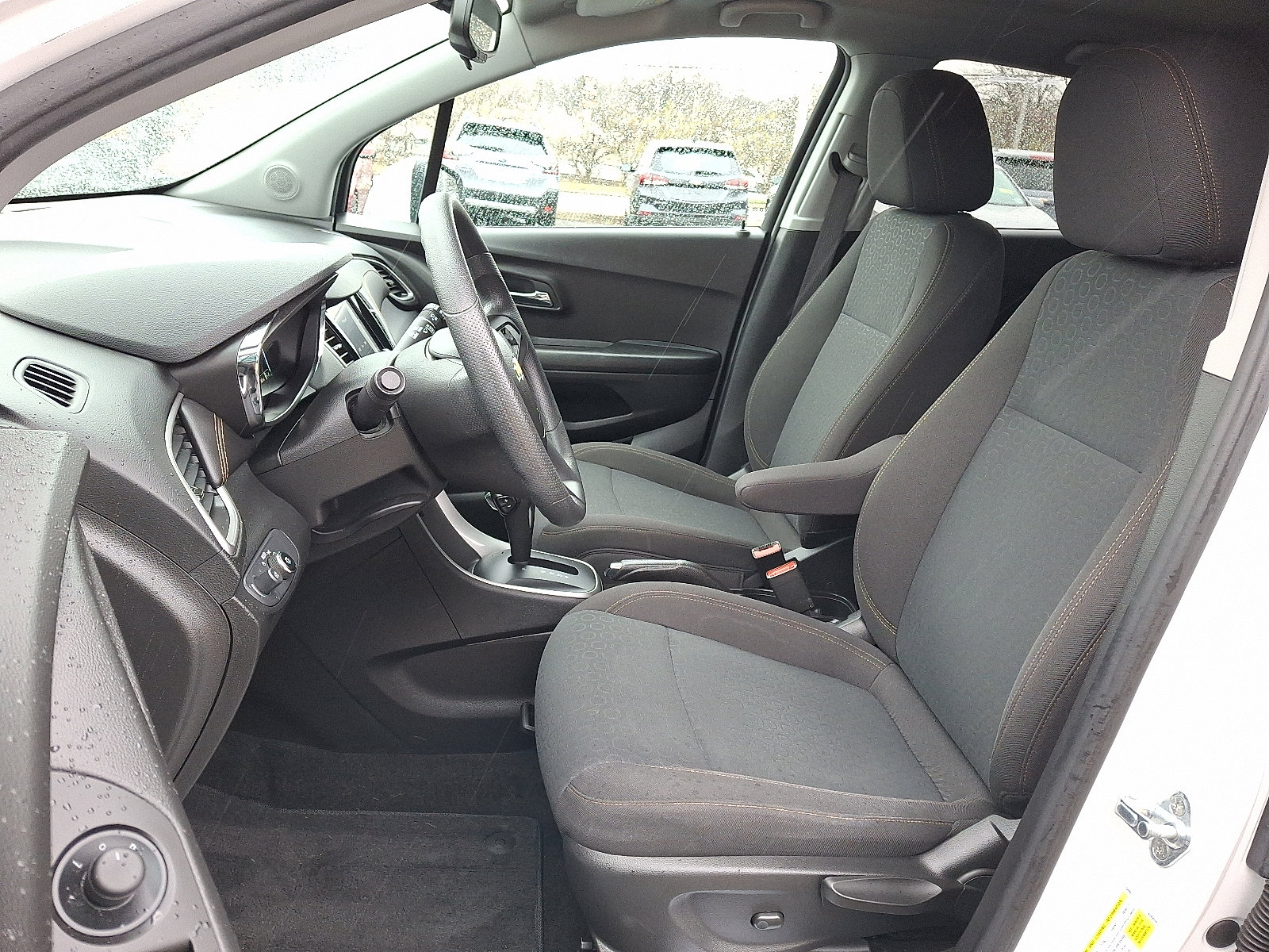 Certified 2022 Chevrolet Trax LS w/ Tint and Cruise Package image 14