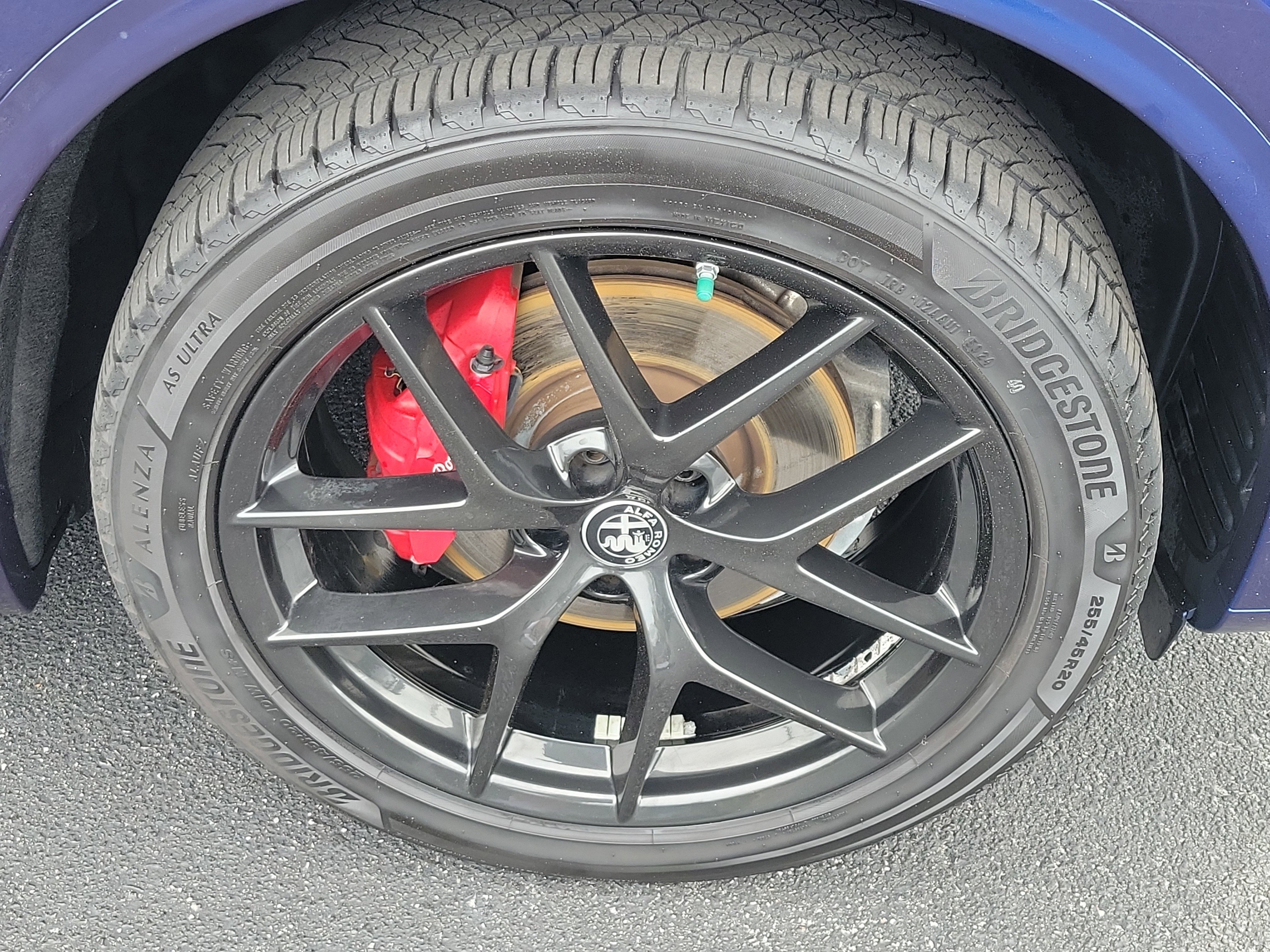 Used 2021 Alfa Romeo Stelvio Ti w/ Nero Edizione image 8