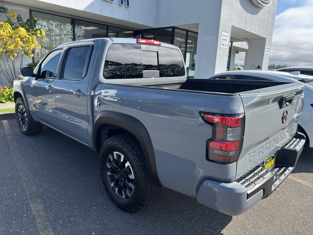 Used 2023 Nissan Frontier PRO-4X w/ Tow Package AWD/4WD image 9