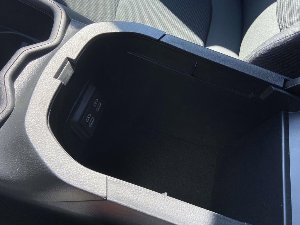 Used 2025 Toyota RAV4 LE FWD image 26