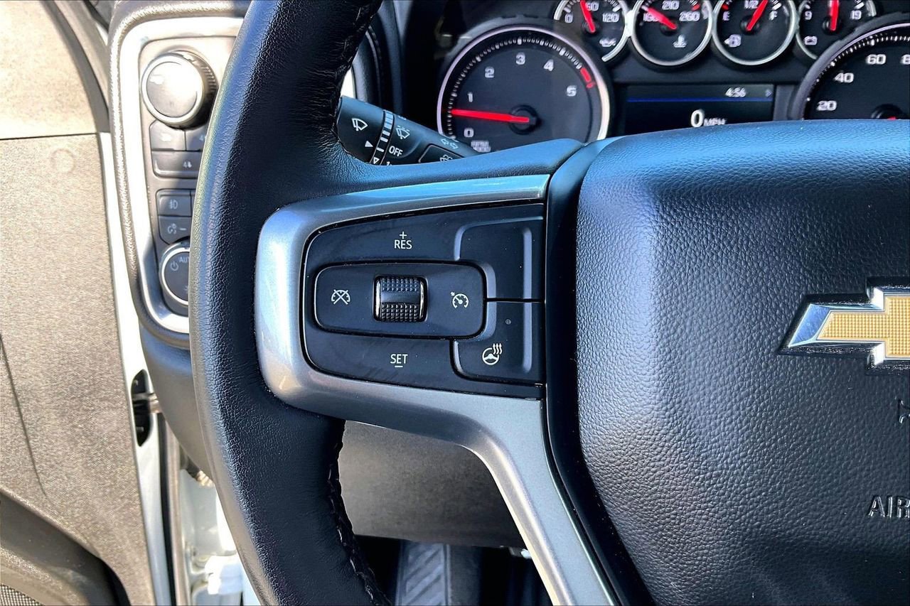 Used 2022 Chevrolet Silverado 2500 LT w/ Convenience Package image 26
