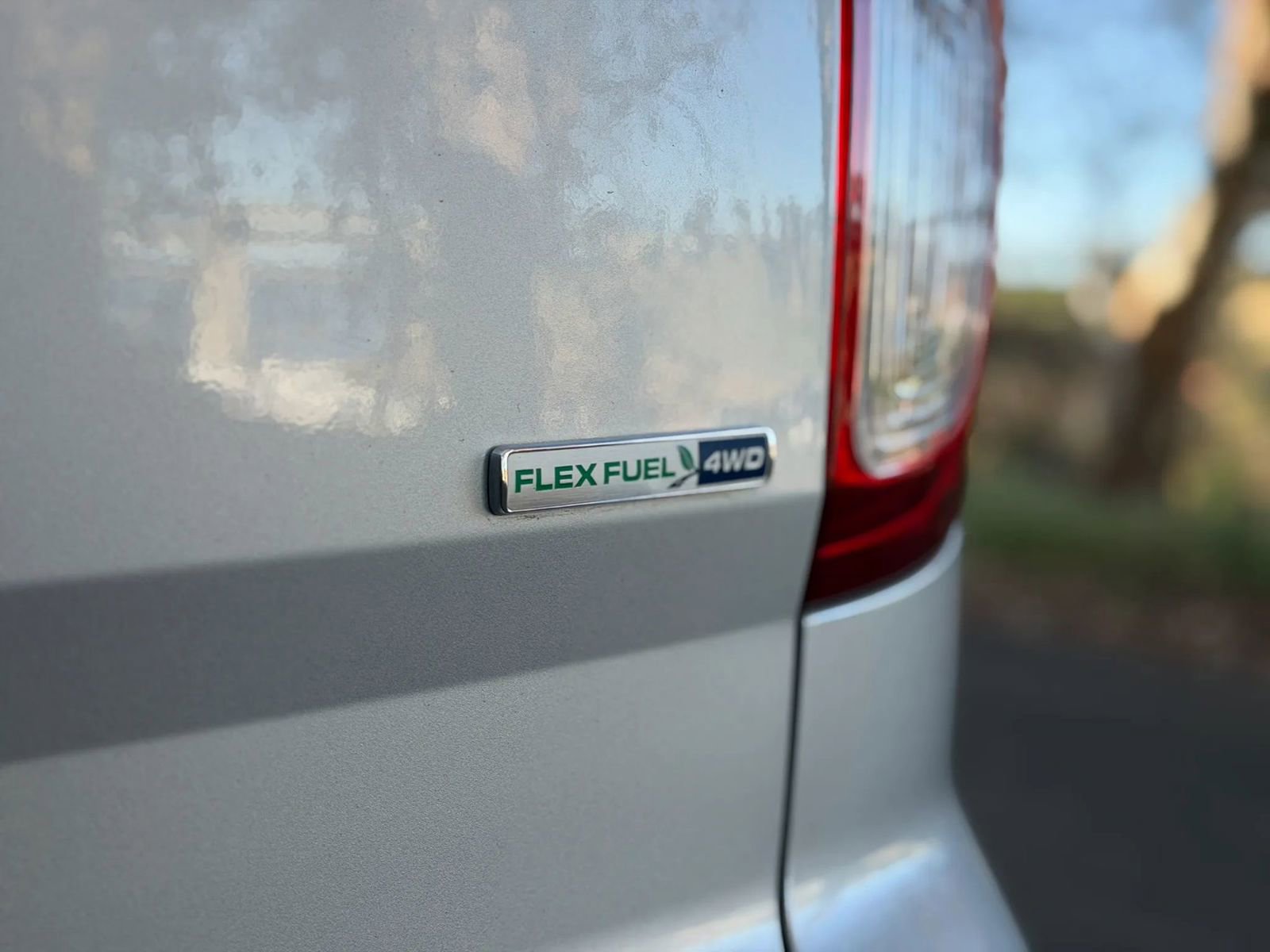 Used 2015 Ford Explorer Limited image 6