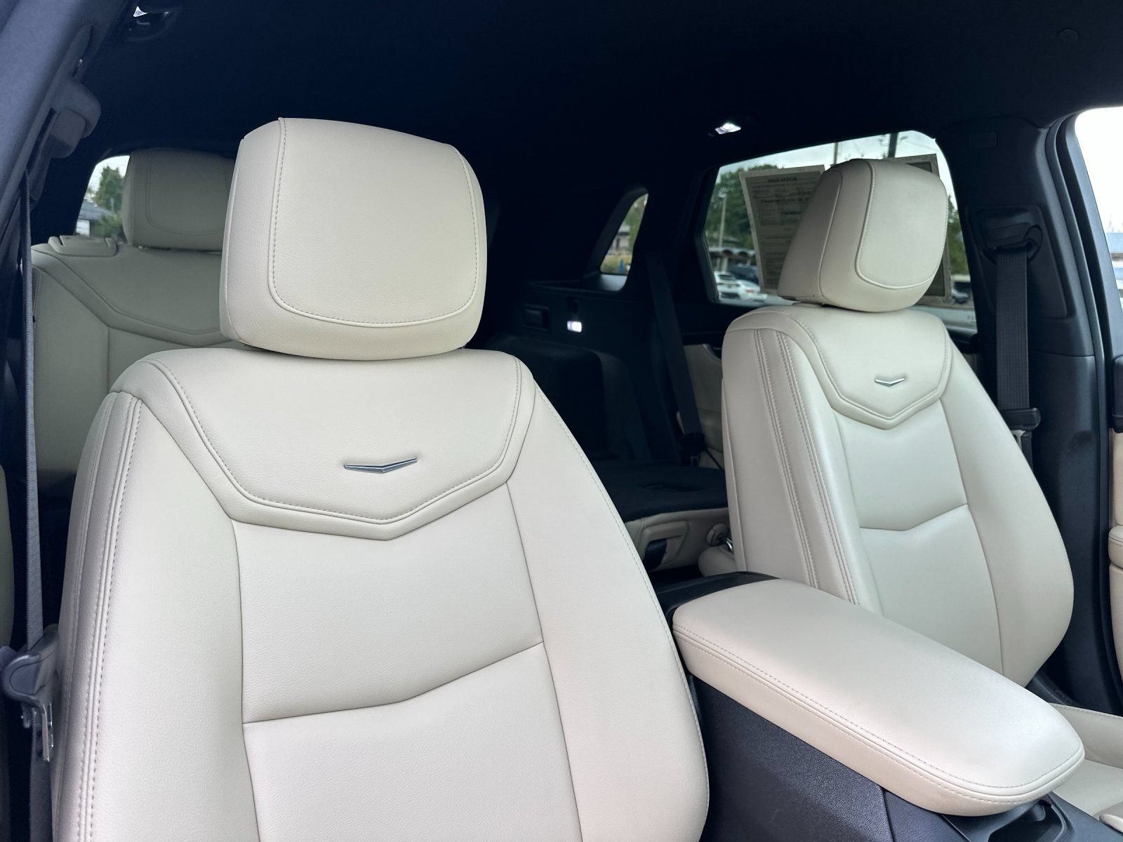 Used 2019 Cadillac XT5 AWD image 16