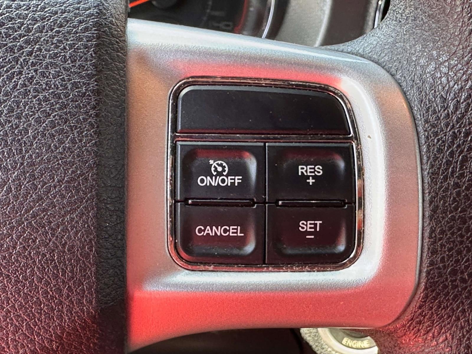 Used 2011 Dodge Charger SE RWD image 22